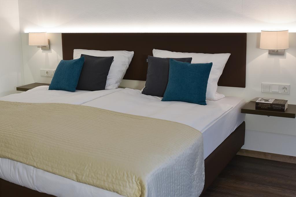 Guesthouse Lichtenau Nußloch Екстериор снимка