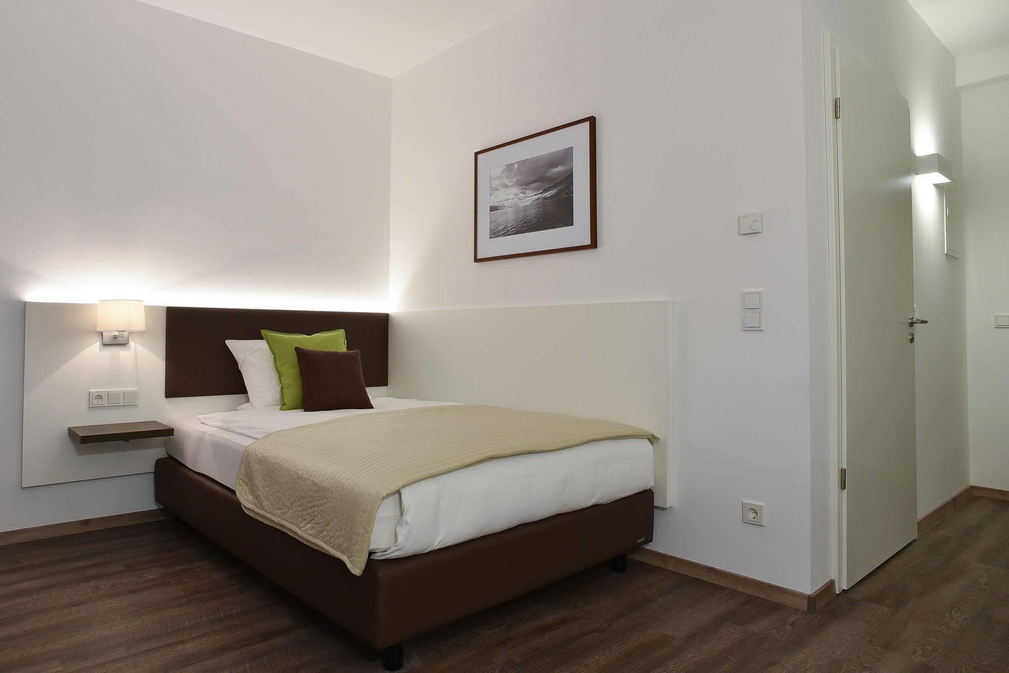 Guesthouse Lichtenau Nußloch Екстериор снимка